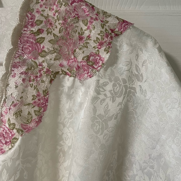 Lingerie Robe - Picture 2 of 2